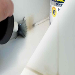 Bostik DIY Germany tutorial How to remove an old sealant teaser image