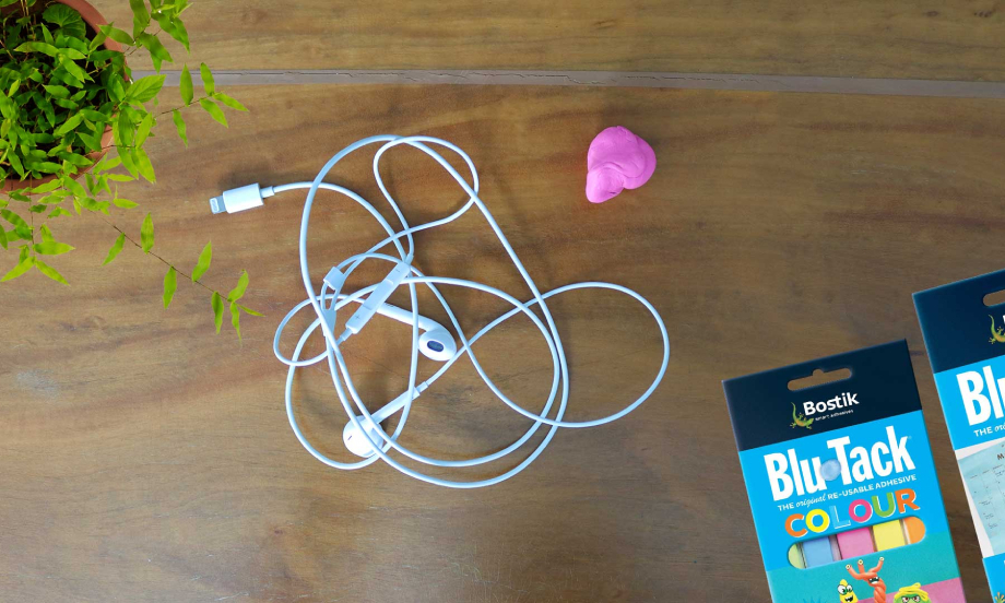 bostik diy hong kong tutorial quick and easy way to organize your earphones with blu tack colour teaser