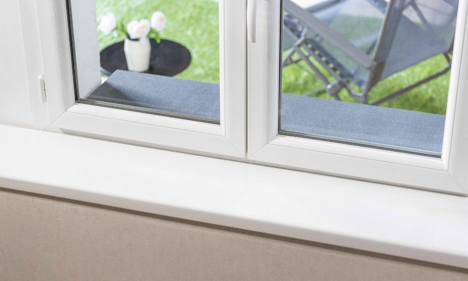 Bostik DIY Poland Installing indoor outdoor window sills polyurethane teaser image