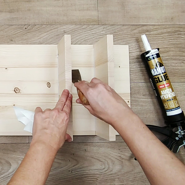 Bostik-DIY-Greece-tutorial-living-room-table-step-5