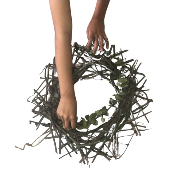 Bostik-DIY-Philippines-How-to-create-easter-egg-wreath-step-1