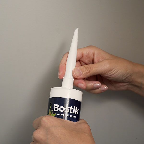 Bostik-DIY-Poland-tutorial-how-to-prepare-a-sealant-cartridge-step-3