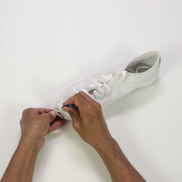 Bostik-DIY-United-Kingdom-Ideas-Inspiration-Repair-a-Shoes-Sole-step-2