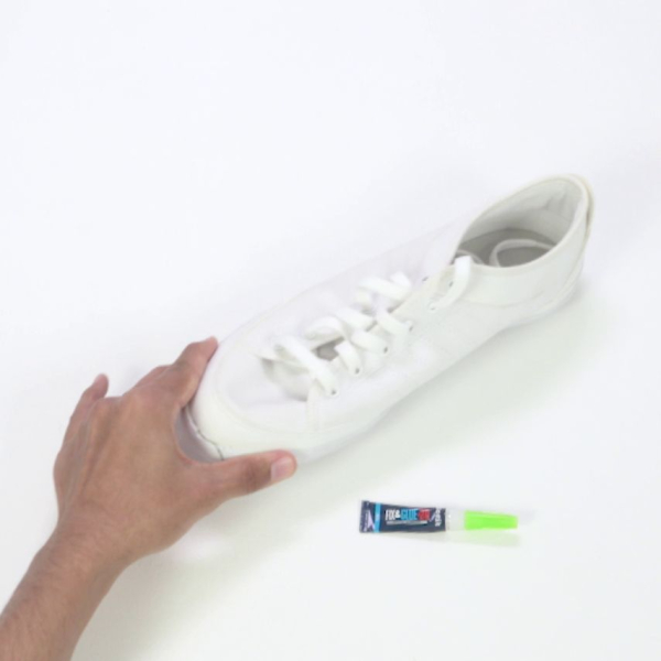 Bostik DIY Ireland Ideas Inspiration Repair a Shoes Sole Step1