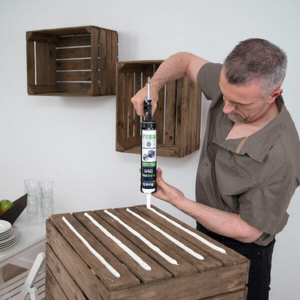 Bostik DIY France tutorial wooden boxes kitchen wall Step 2