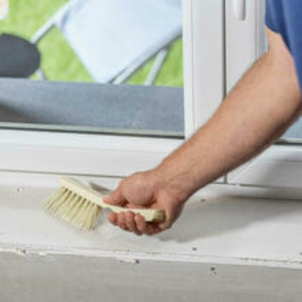 Bostik DIY Moldova how to bond window sills step 1